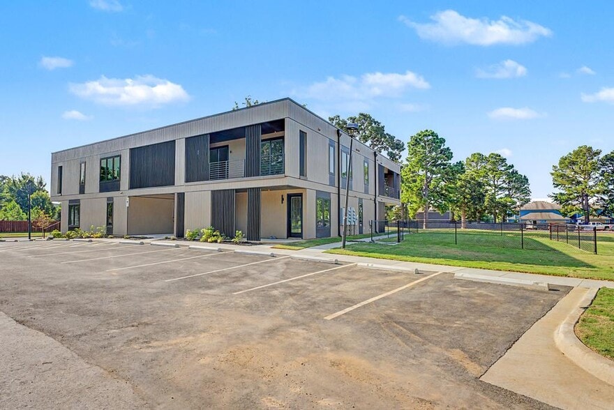 845 N Rupple Rd, Fayetteville, AR for sale - Building Photo - Image 2 of 27