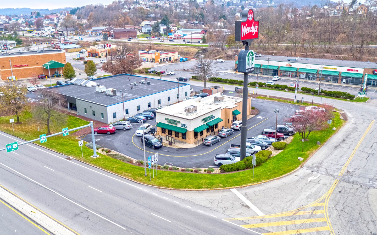 111 Cavasina Dr, Canonsburg, PA 15317