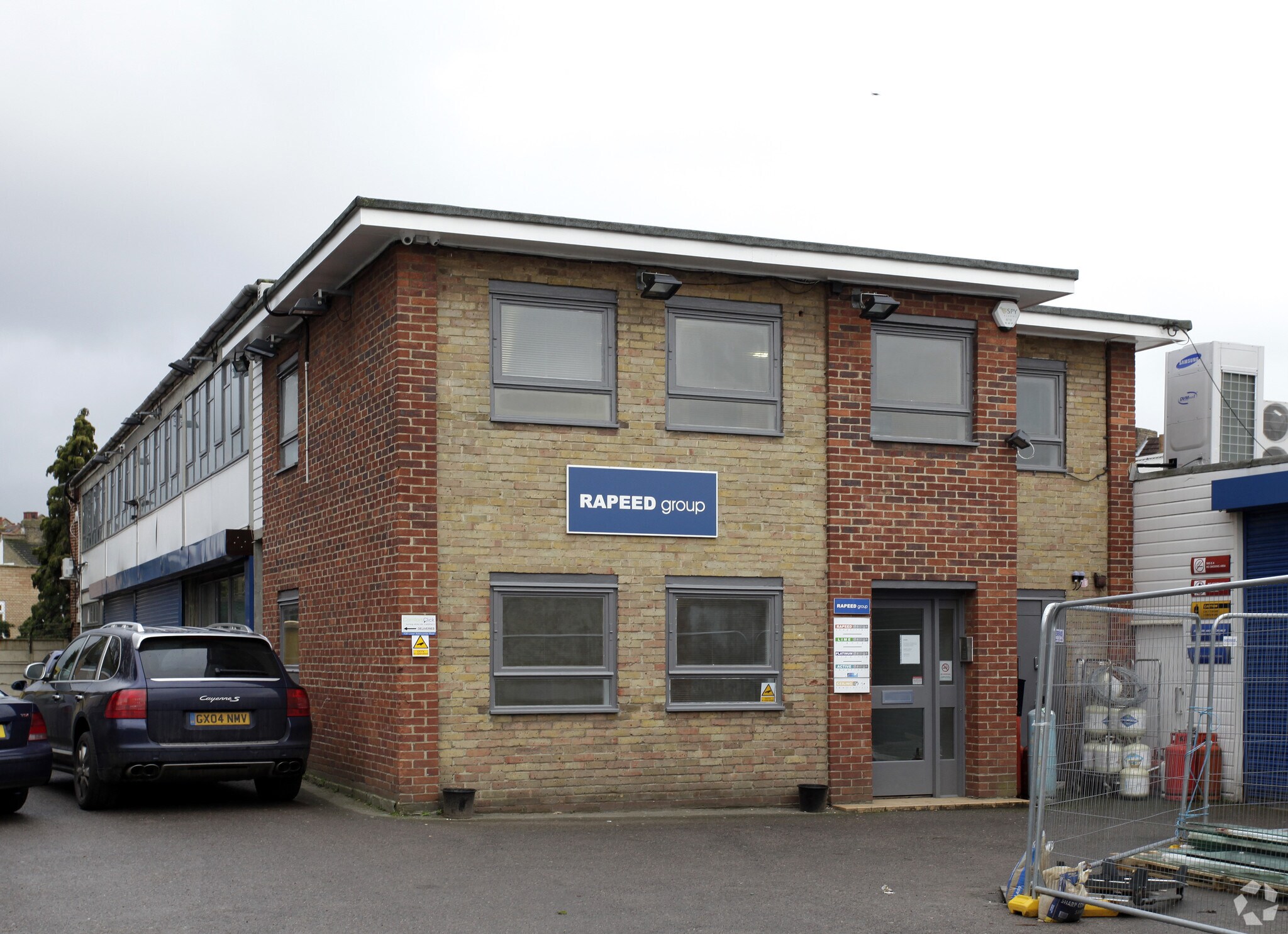 106 Lower Addiscombe Rd, Croydon for sale Primary Photo- Image 1 of 1