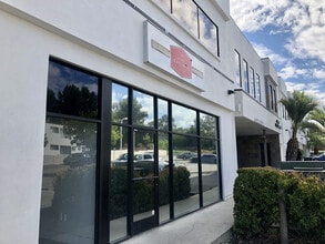 5535-5551 Balboa Blvd, Encino, CA for lease Interior Photo- Image 1 of 11