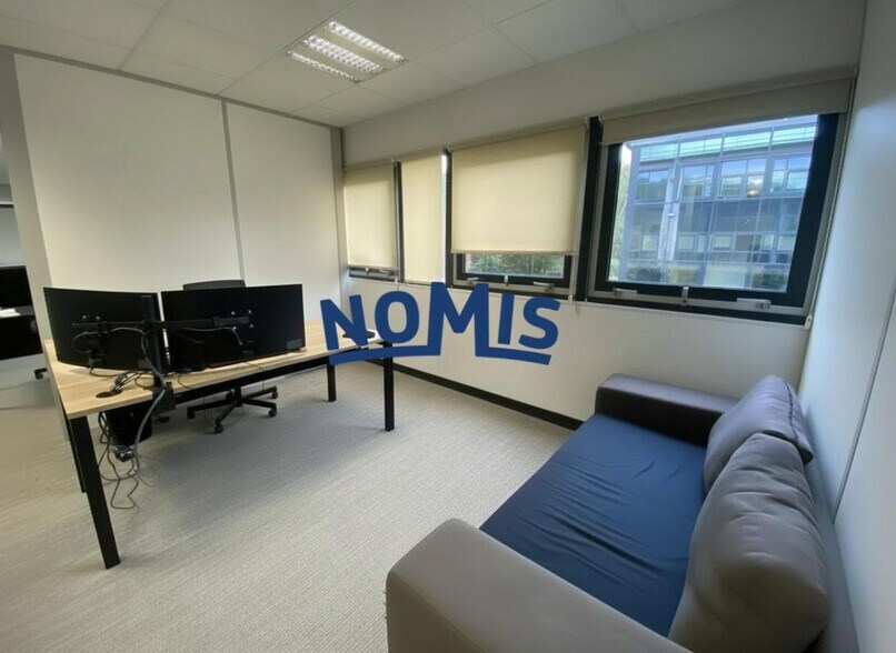 Office in Nantes for lease - Interior Photo - Image 3 of 6