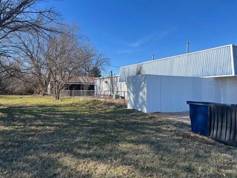 600 S Red River Expy, Burkburnett, TX for sale - Building Photo - Image 3 of 20