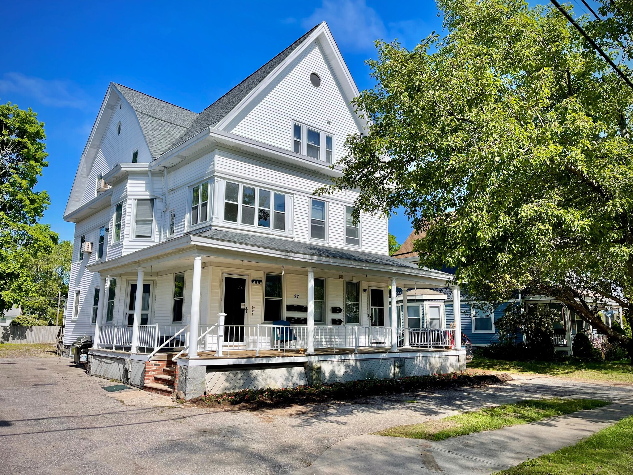 27 Moss St, Pawcatuck, CT for sale Building Photo- Image 1 of 18