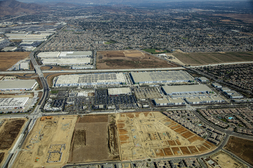 5200-5210 Hamner, Eastvale, CA for lease - Building Photo - Image 3 of 5