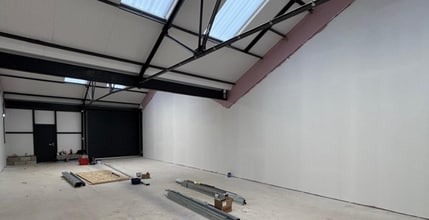 Walsall Rd, Walsall for lease Interior Photo- Image 2 of 3