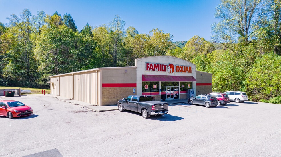 5721 Coal River Rd, Rock Creek, WV for sale - Building Photo - Image 3 of 20