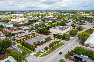 469 Spencer Dr, West Palm Beach FL - Loft