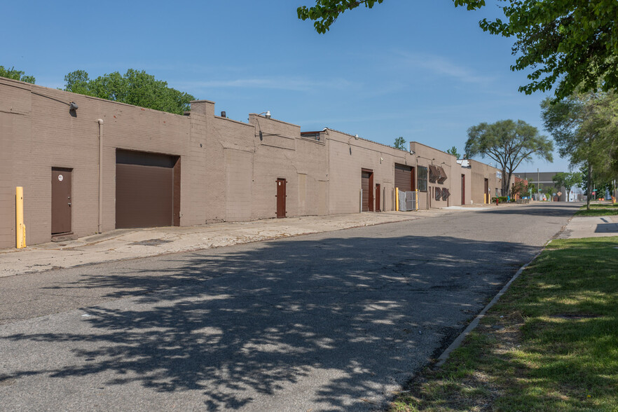 1753 Bellevue St, Detroit, MI for lease - Building Photo - Image 1 of 8