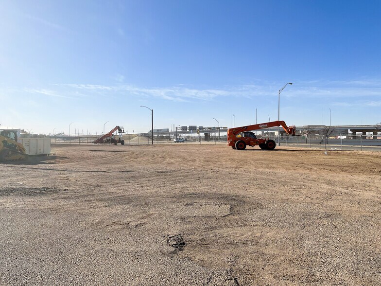 5906 Avenue A, Lubbock, TX for sale - Building Photo - Image 2 of 9
