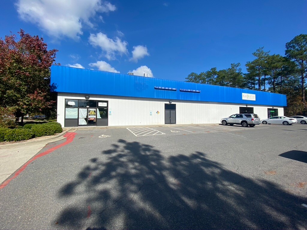 101103 Perry Dr, Southern Pines, NC 28387 Retail for Lease