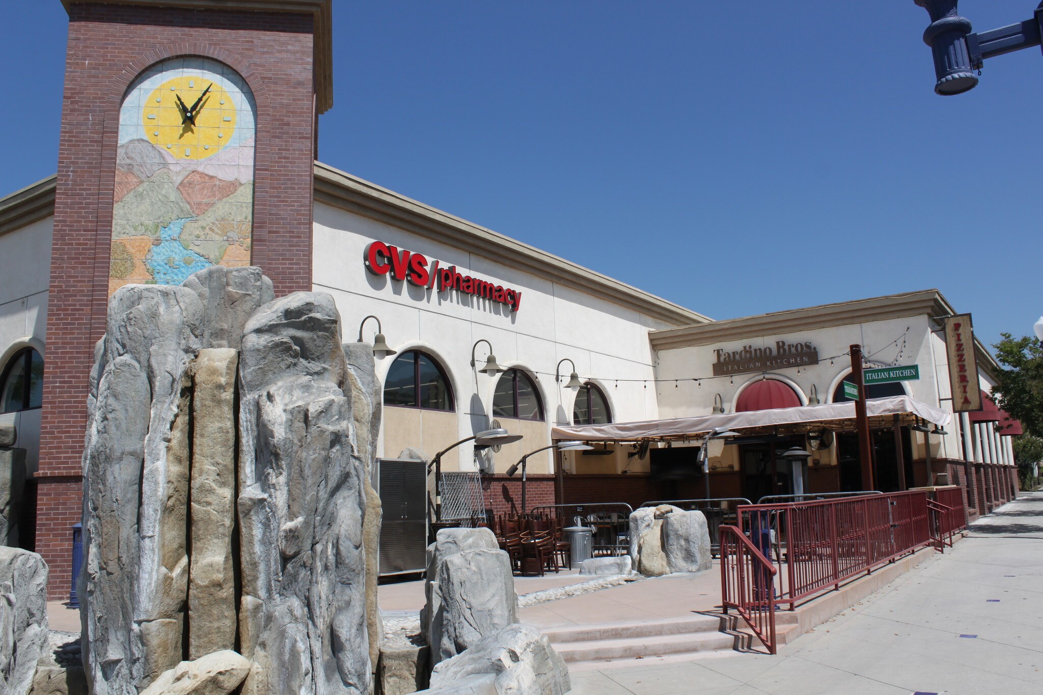 101 W Foothill Blvd, Azusa, CA for lease Building Photo- Image 1 of 7