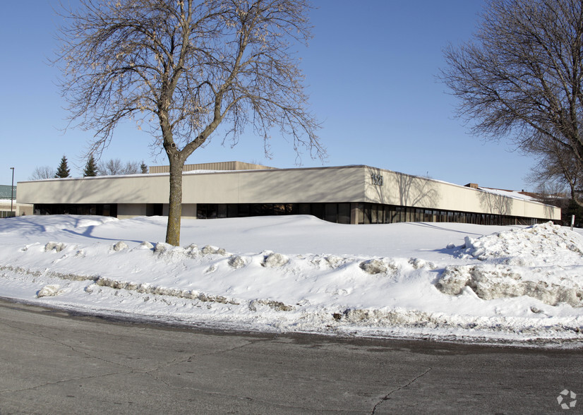 1521 Northway Dr, Saint Cloud, MN for lease - Building Photo - Image 2 of 18