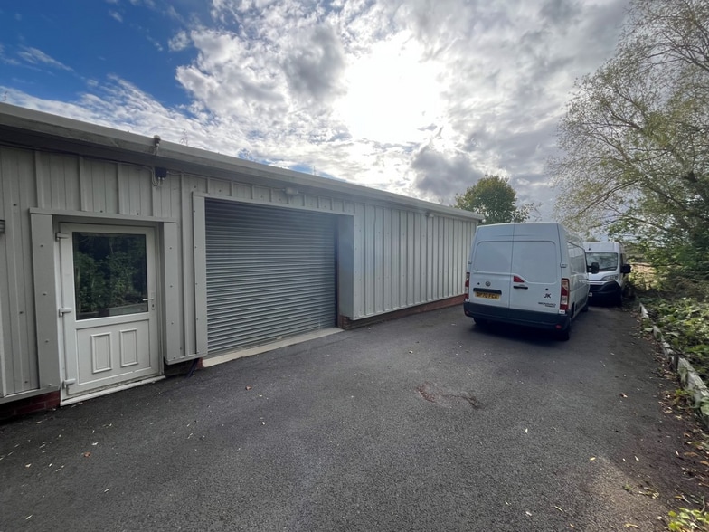 Old Church Rd, East Hanningfield for lease - Building Photo - Image 2 of 5