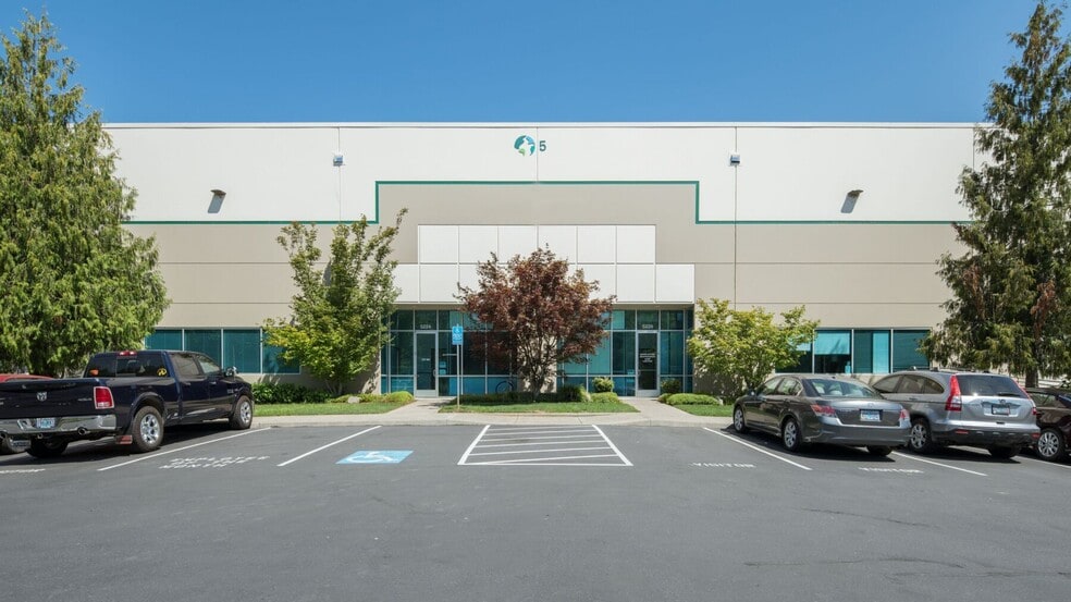 5220-5232 NE 152nd Pl, Portland, OR for lease - Building Photo - Image 2 of 7