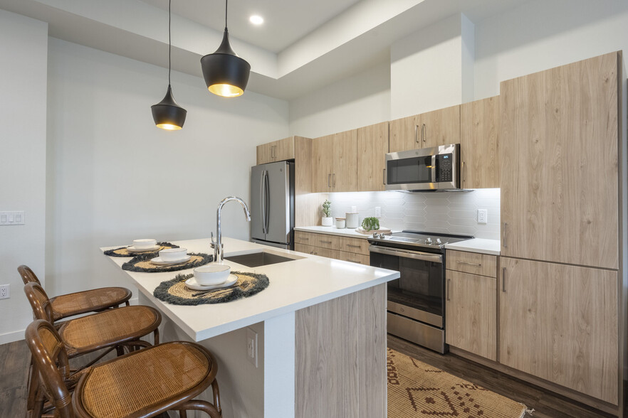 2040-2060 N Scottsdale Rd, Scottsdale, AZ for lease - Interior Photo - Image 3 of 119