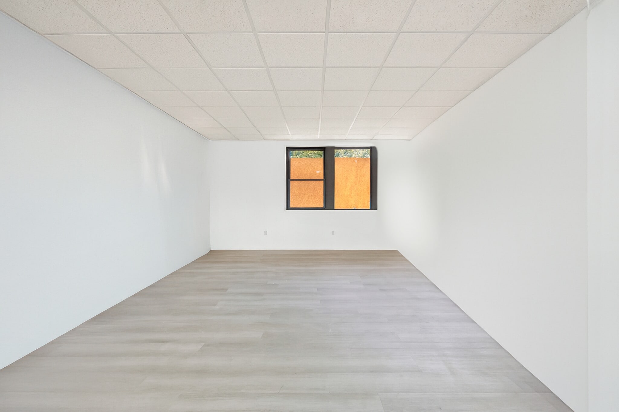 21316 39th Ave, Bayside, NY for lease Interior Photo- Image 1 of 1