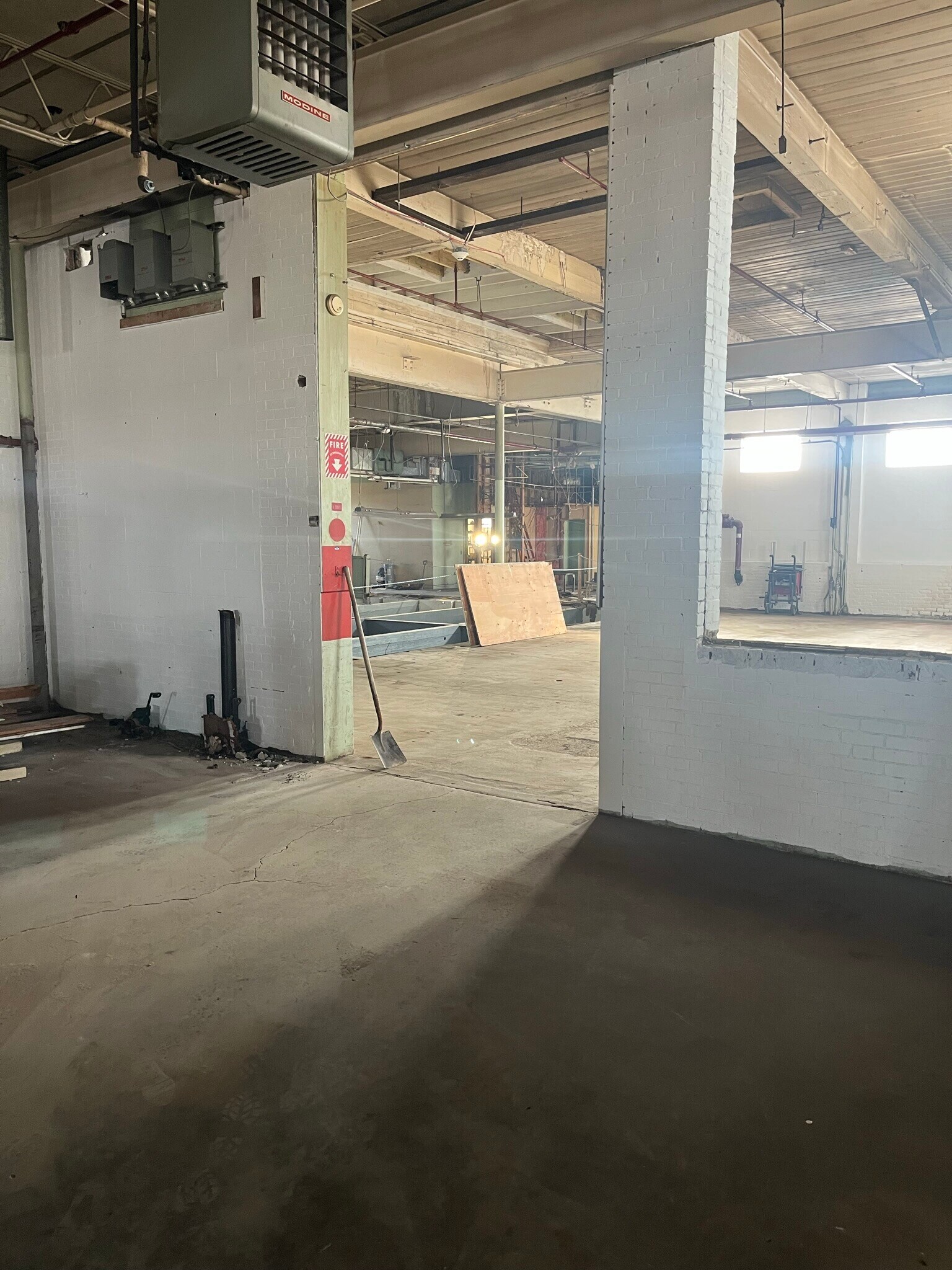 253 Ave, Providence, RI 02905 Industrial for Lease