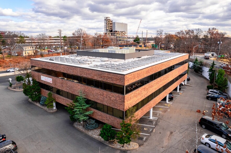 23-00 NJ-208, Fair Lawn, NJ for sale - Building Photo - Image 2 of 13