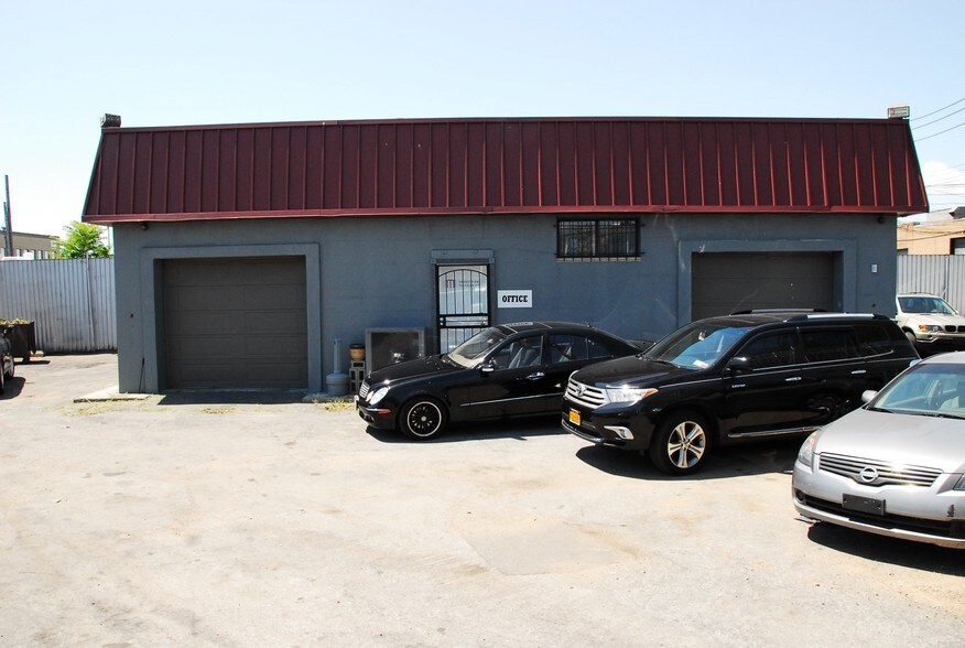 147-02 Farmers Blvd, Jamaica, NY for sale - Building Photo - Image 1 of 1