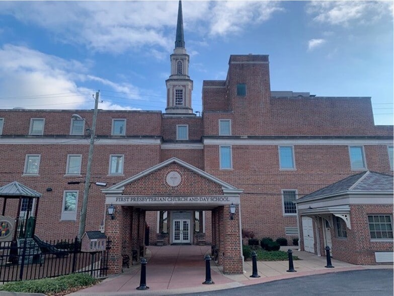 300 W Wayne St, Fort Wayne, IN for lease - Building Photo - Image 3 of 8