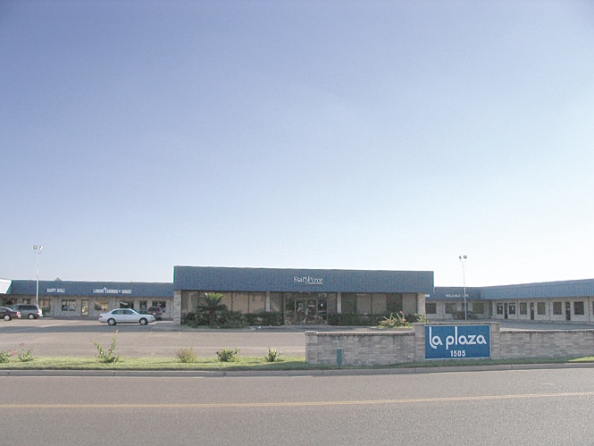 1505 Calle del Norte, Laredo, TX for sale Building Photo- Image 1 of 1