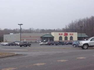 686 Roosevelt Hwy, Waymart, PA for sale - Primary Photo - Image 1 of 1