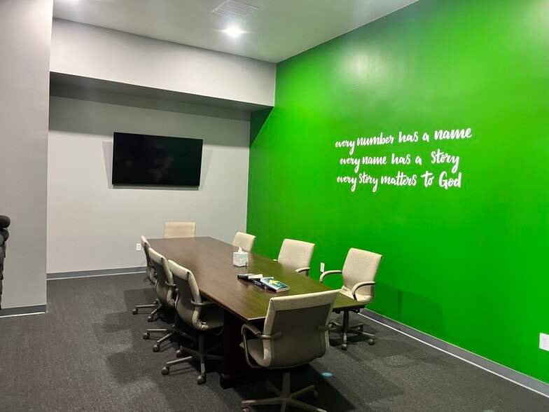 304 Laconia Rd, Belmont, NH for sale - Interior Photo - Image 3 of 4