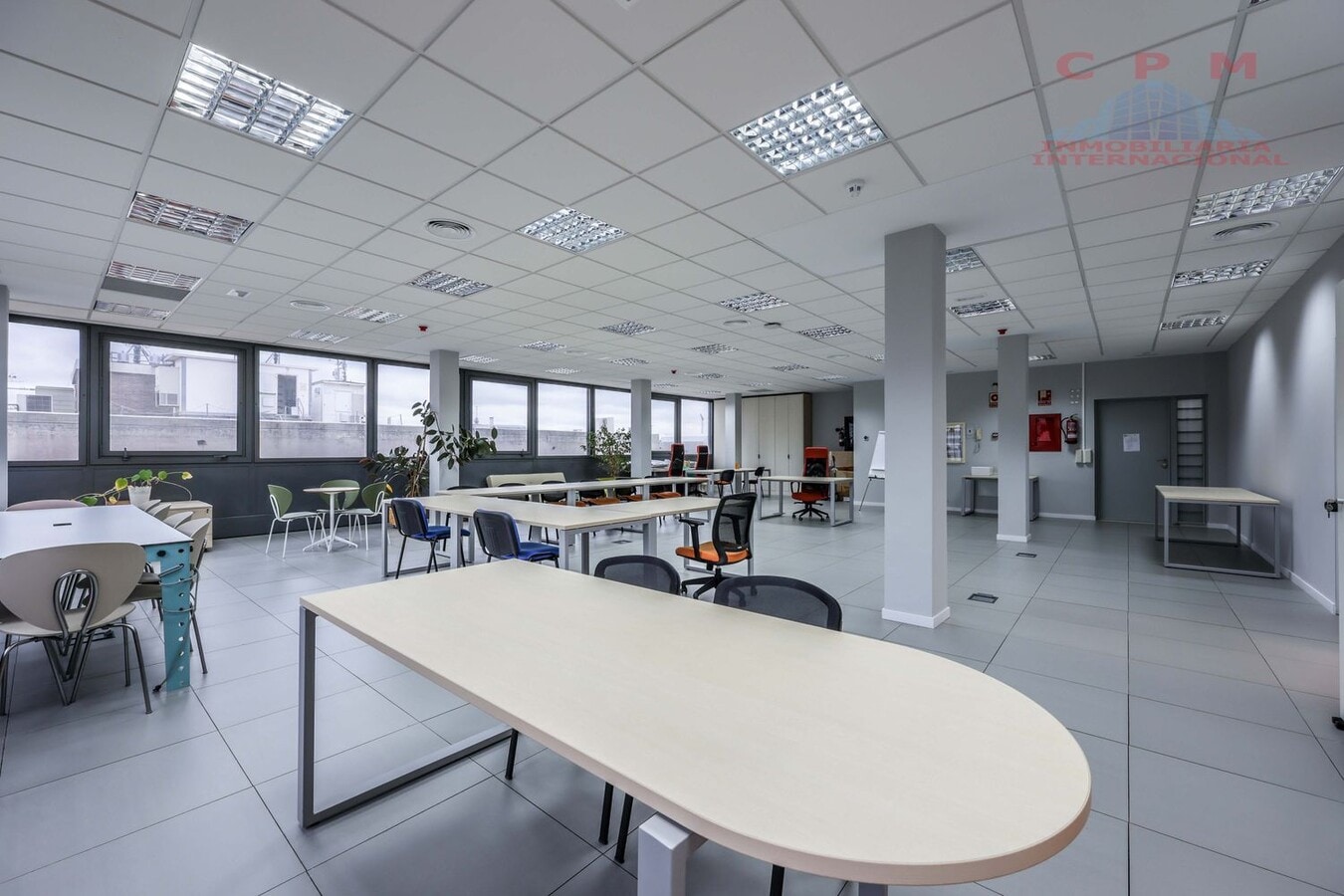 Madrid, MAD 28037 - Unit Puerta A - - Interior Photo - Image 2 of 7