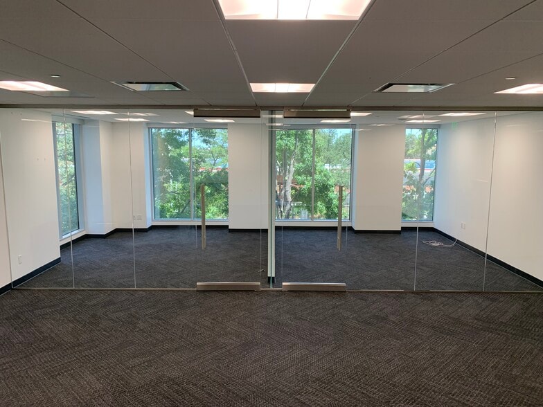 6688 N Central Expy, Dallas, TX for lease - Interior Photo - Image 3 of 59