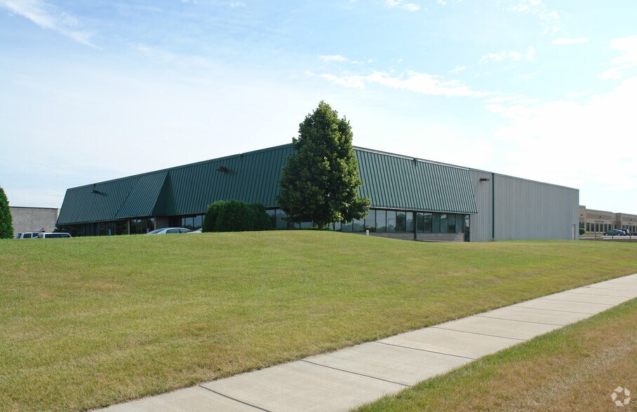 10951 S Nesbitt Ave, Bloomington, MN for sale - Primary Photo - Image 1 of 1