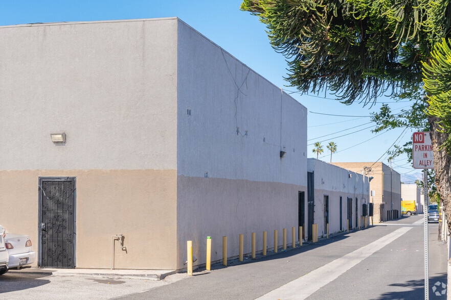 22406-24408 Norwalk Blvd, Hawaiian Gardens, CA for lease - Building Photo - Image 2 of 4