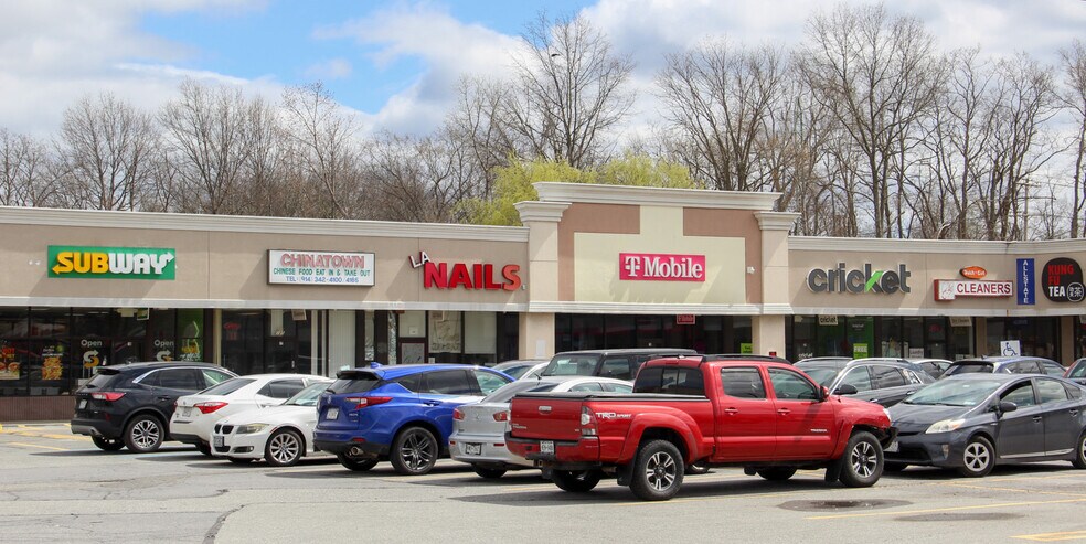 125-157 Dolson Ave, Middletown, NY for lease - Building Photo - Image 1 of 17