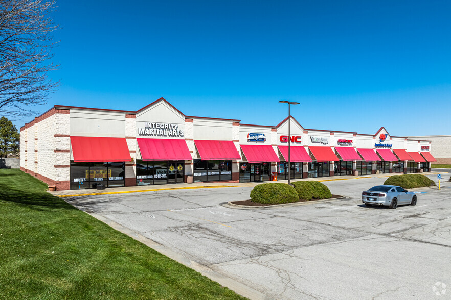 15150-15700 Shawnee Mission Pky, Shawnee, KS for lease - Primary Photo - Image 2 of 2