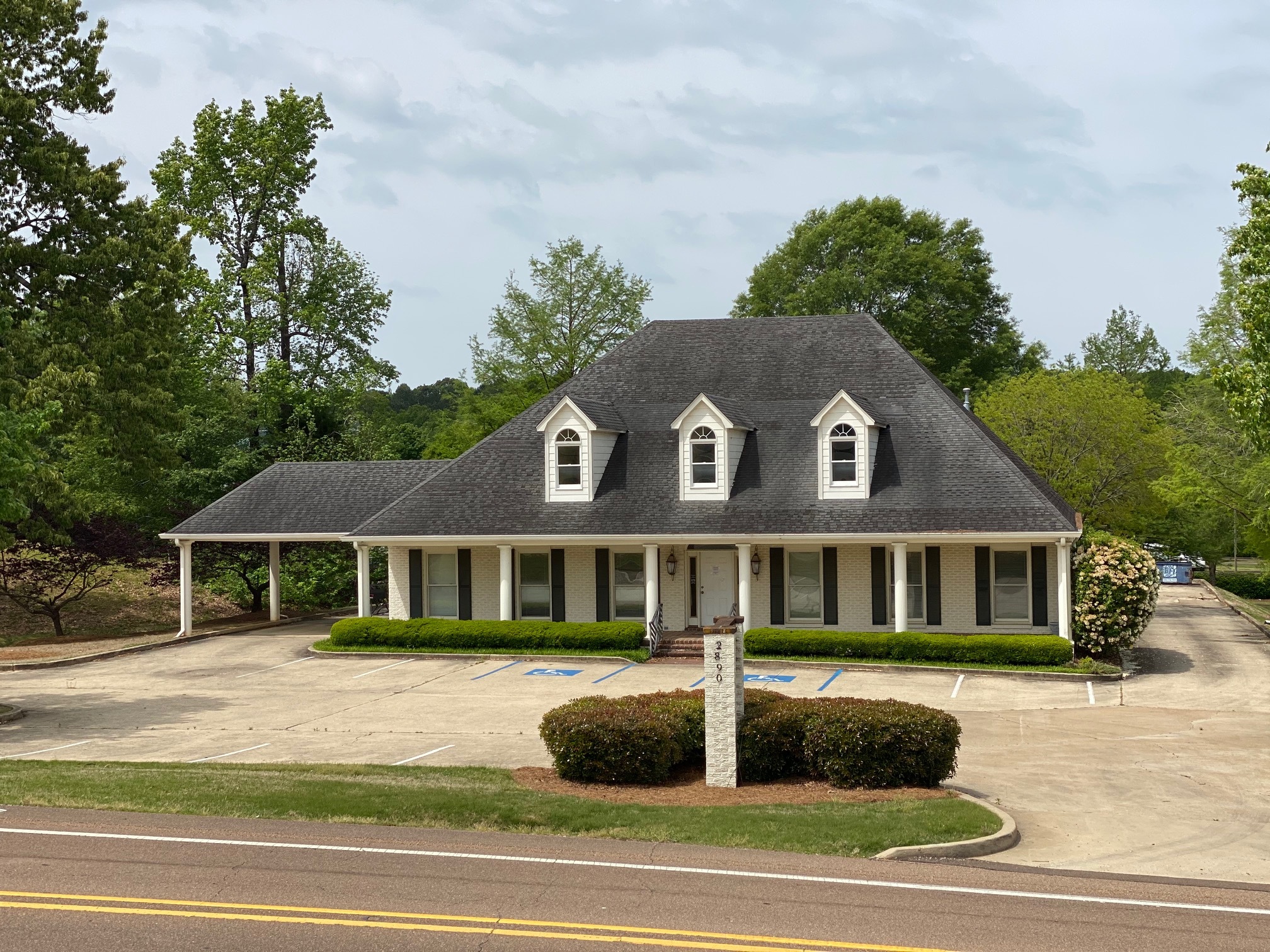 2890 S Lamar Blvd, Oxford, MS for lease Building Photo- Image 1 of 7