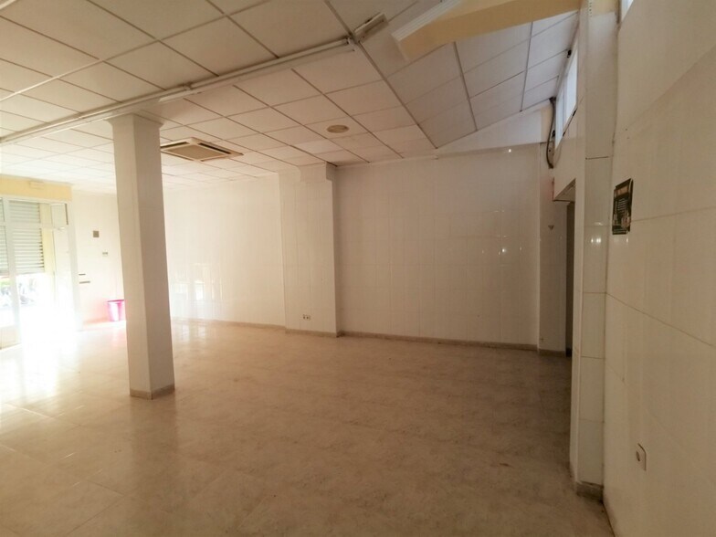 Retail in València, Valencia for lease - Building Photo - Image 3 of 6