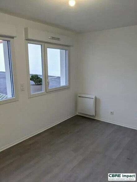 Office in Reims for sale - Interior Photo - Image 2 of 5