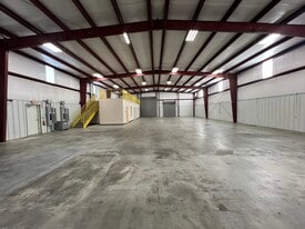 638-640 Tamco Rd - Warehouse