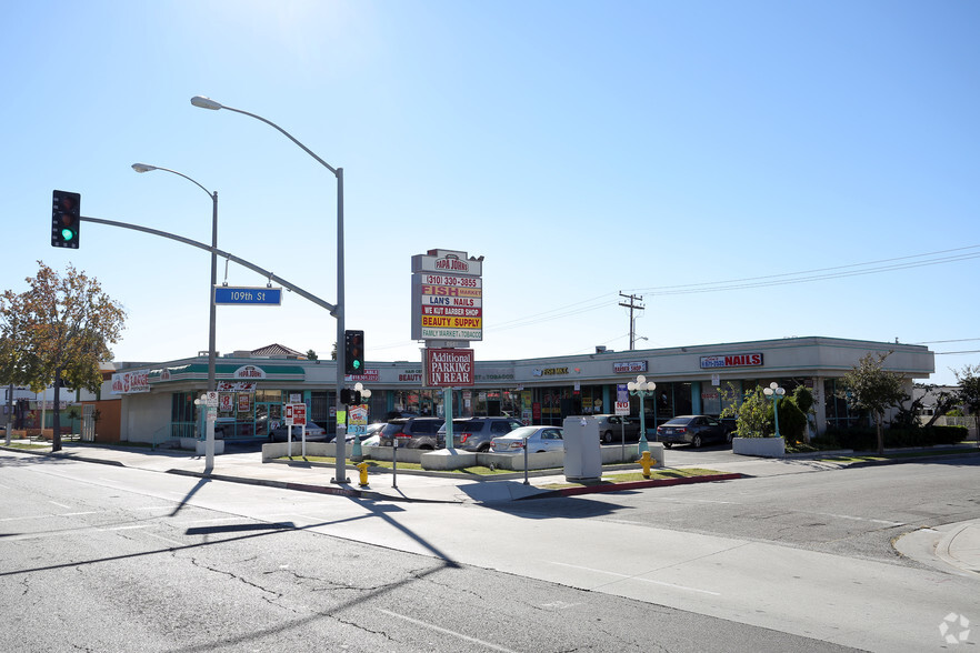 10901 Crenshaw Blvd, Inglewood, CA for lease - Primary Photo - Image 1 of 46