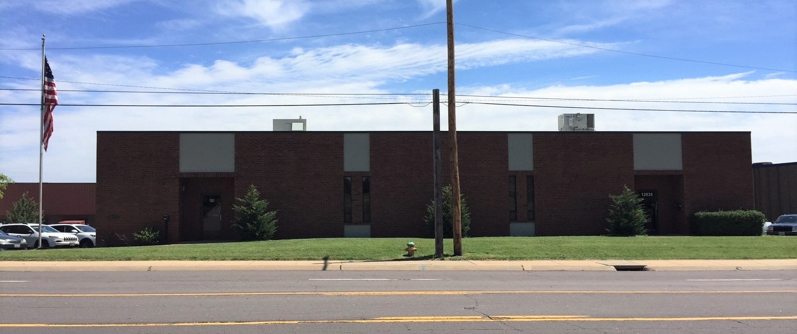 1203512045 Missouri Bottom Rd, Hazelwood, MO 63042