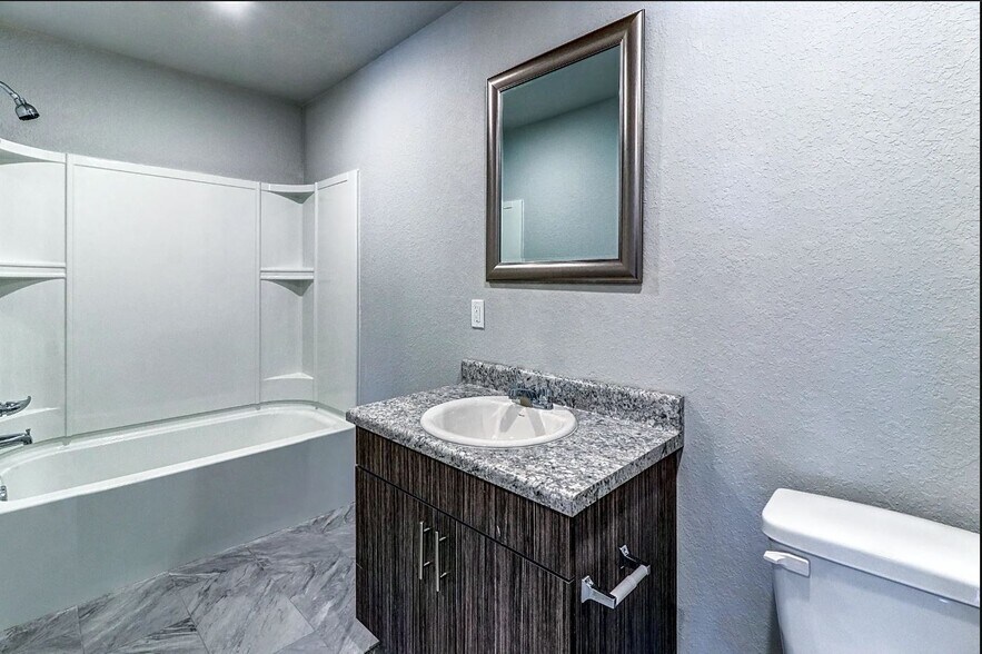 400 Star Hill Pl, Rogersville, AL 35652 Starhill Apartments Owner