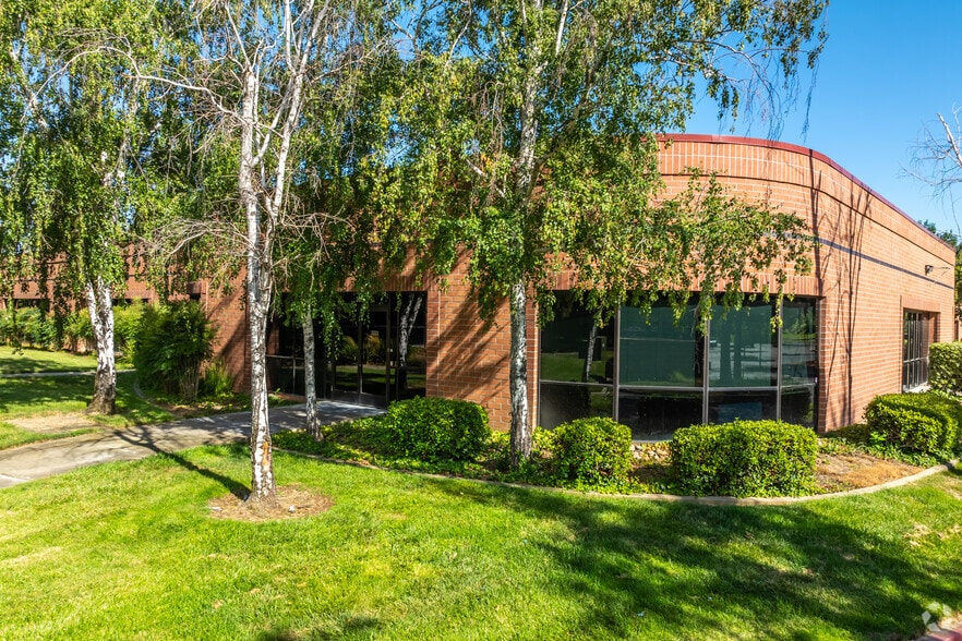 3320 Data Dr, Rancho Cordova, CA for lease - Primary Photo - Image 2 of 3