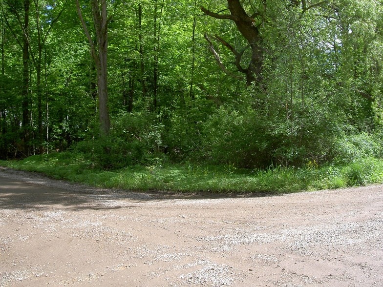 3930 Perkins, Waterford, MI for sale - Building Photo - Image 1 of 6