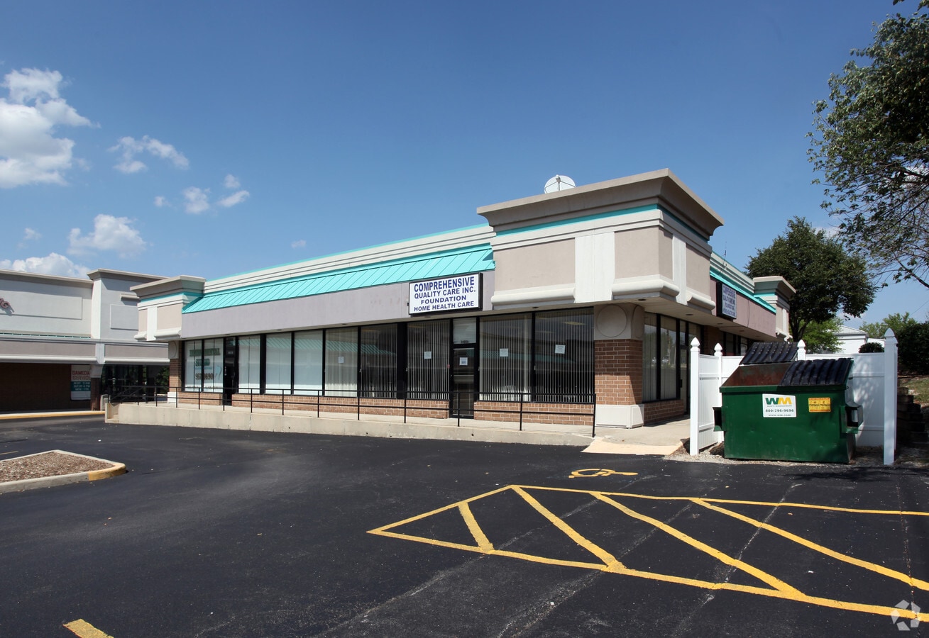 34003480 W 183rd St, Hazel Crest, IL 60429 Fountainbleau Court