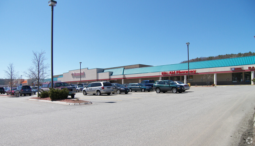 896 Putney Rd, Brattleboro, VT for lease - Primary Photo - Image 1 of 16