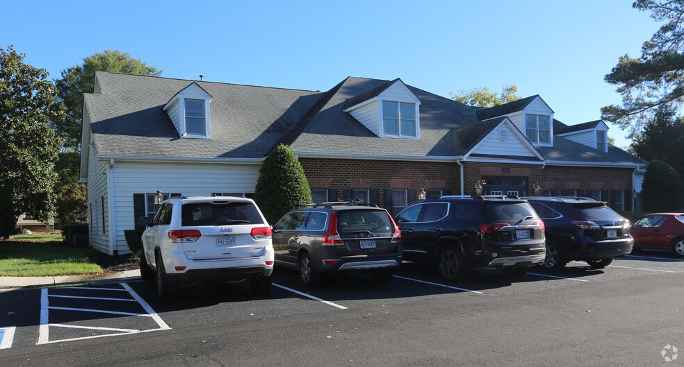 5318 Patterson Ave, Richmond, VA for lease - Building Photo - Image 1 of 5