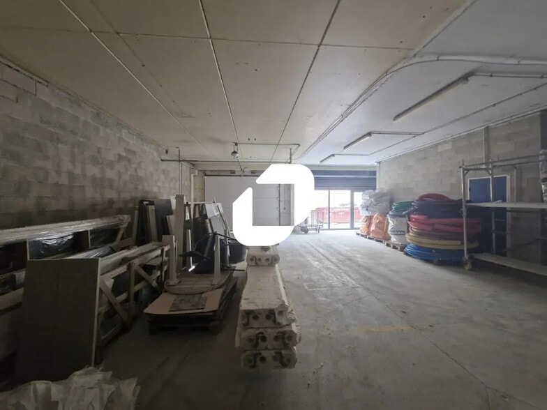 Flex in Fontenay-Trésigny for sale - Interior Photo - Image 1 of 6