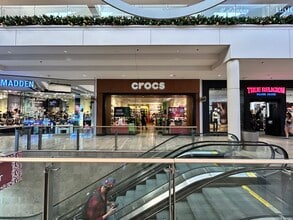 3200 Las Vegas Blvd S, Las Vegas, NV for lease Interior Photo- Image 1 of 2