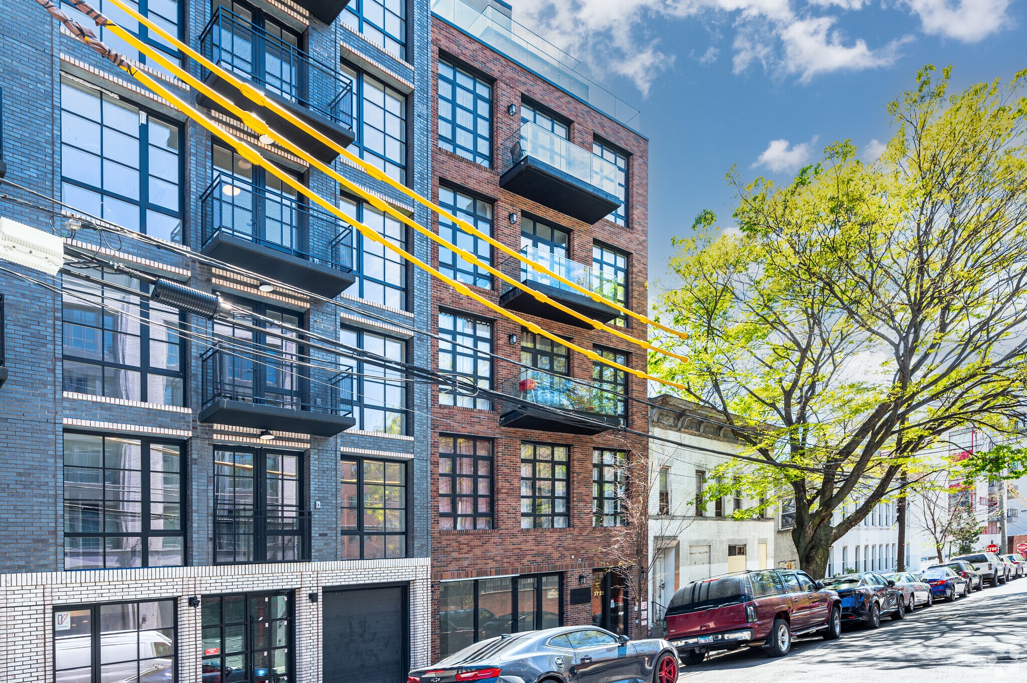 37-29 32nd St, Long Island City, NY for lease Primary Photo- Image 1 of 16