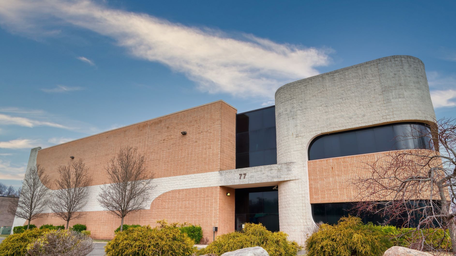 77 Seaview Blvd, Port Washington, NY for sale Building Photo- Image 1 of 1