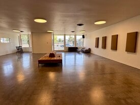 Single-Tenant Retail on Corner Lot - Warehouse